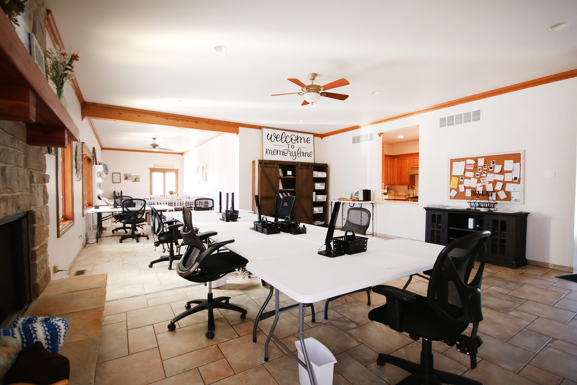 Craft and gathering room